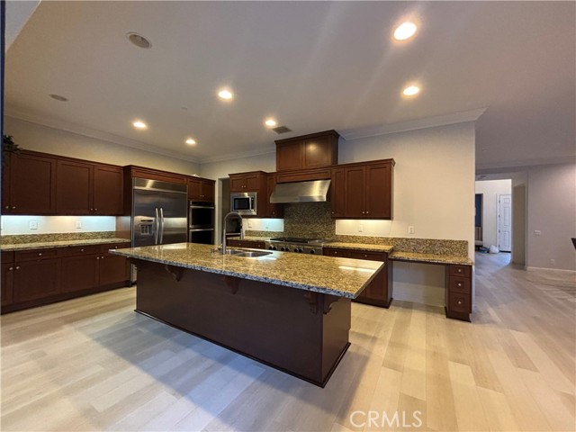 Detail Gallery Image 9 of 23 For 17 Starflower, Lake Forest,  CA 92630 - 5 Beds | 5/1 Baths