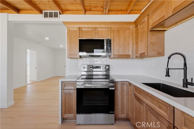 Detail Gallery Image 14 of 61 For 60812 Adele Rd, Landers,  CA 92285 - 3 Beds | 1 Baths