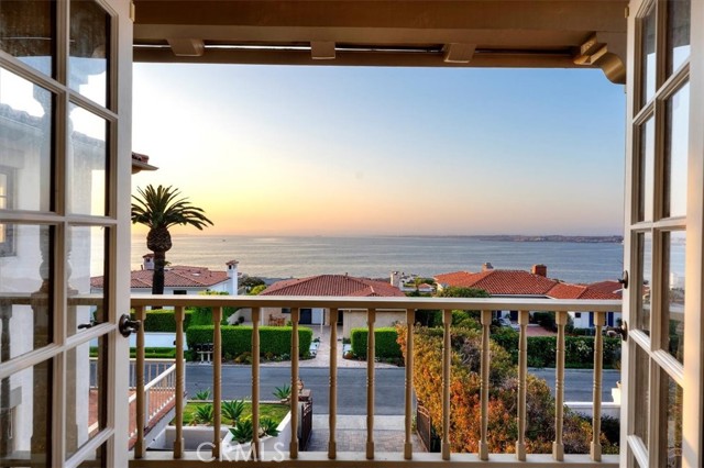 Detail Gallery Image 25 of 38 For 536 via Media, Palos Verdes Estates,  CA 90274 - 4 Beds | 5 Baths