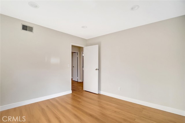 10938 Remmet Avenue, Chatsworth CA: https://media.crmls.org/medias/59531b2f-ab15-4192-8531-caff8504204d.jpg
