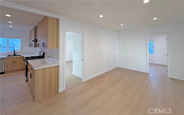 Detail Gallery Image 3 of 17 For 800 Rosemont Ave, Los Angeles,  CA 90026 - 2 Beds | 1 Baths