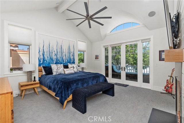 2149 E Ocean Boulevard, Newport Beach CA: https://media.crmls.org/medias/5955735e-132f-4dc6-9e71-66fba505d50b.jpg