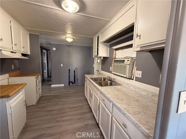 Detail Gallery Image 2 of 24 For 716 N Grand Ave #J4,  Covina,  CA 91724 - 2 Beds | 1 Baths