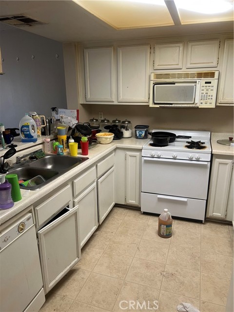 Detail Gallery Image 9 of 9 For 1025 N Tippecanoe #238,  San Bernardino,  CA 92410 - 2 Beds | 2 Baths