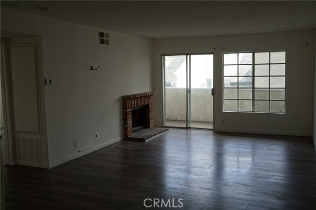 20235 Keswick Street, 202 photo 6