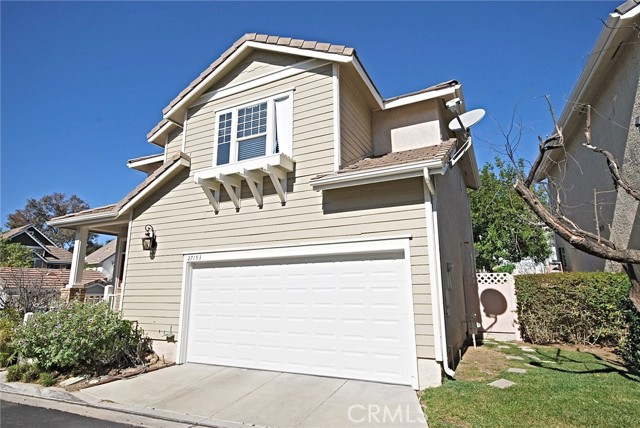 Detail Gallery Image 3 of 23 For 27153 Manor Cir, Valencia,  CA 91354 - 3 Beds | 2/1 Baths