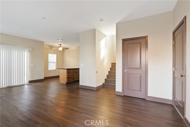 Detail Gallery Image 11 of 24 For 11613 216th, Lakewood,  CA 90715 - 3 Beds | 2/1 Baths