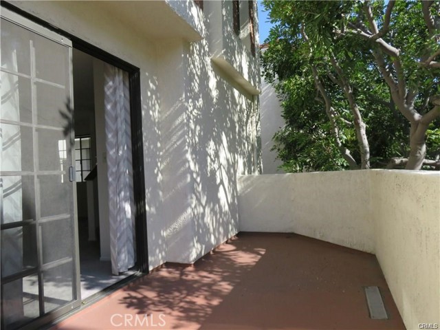 Detail Gallery Image 5 of 16 For 2931 Plaza Del Amo #37,  Torrance,  CA 90503 - 3 Beds | 3 Baths