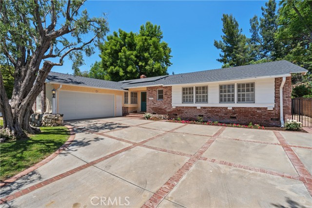 Detail Gallery Image 1 of 31 For 23309 Community St, West Hills,  CA 91304 - 4 Beds | 2 Baths