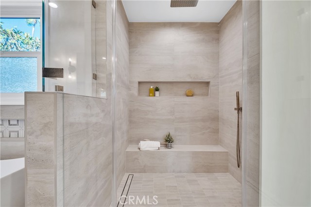 Detail Gallery Image 43 of 66 For 4001 4001 Pine, Long Beach,  CA 90807 - 5 Beds | 5 Baths