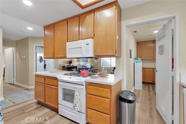 Detail Gallery Image 14 of 38 For 13032 Rainwood Ct, Victorville,  CA 92395 - 2 Beds | 2 Baths