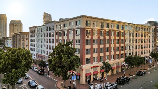 Detail Gallery Image 8 of 9 For 450 J St #4101,  San Diego,  CA 92101 - 1 Beds | 1 Baths