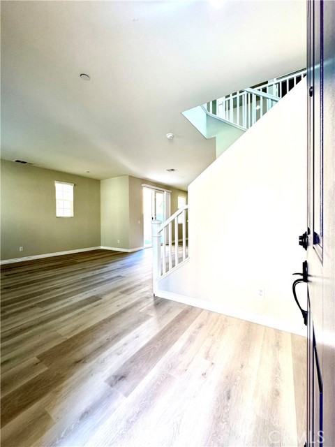 Detail Gallery Image 3 of 34 For 5962 Silveira St, Corona,  CA 92880 - 3 Beds | 2/1 Baths