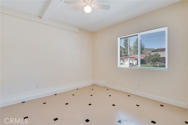 Detail Gallery Image 7 of 10 For 230 Deborah Ct, Riverside,  CA 92507 - 3 Beds | 1 Baths