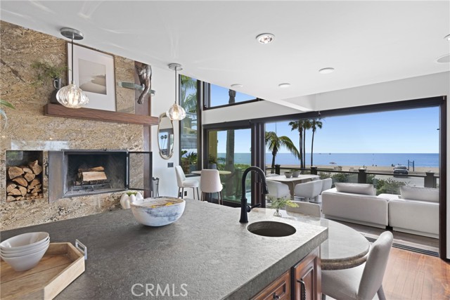 Detail Gallery Image 12 of 56 For 3150 Breakers, Corona Del Mar,  CA 92625 - 4 Beds | 5 Baths