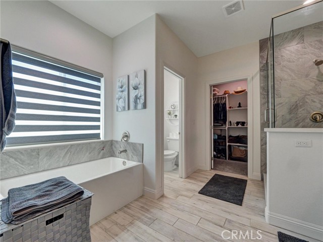 11515 Tamarisk Avenue, Hesperia CA: https://media.crmls.org/medias/595abadf-fa22-44d3-9c52-d8d46eb8094a.jpg