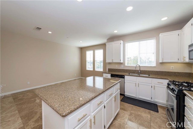 Detail Gallery Image 13 of 39 For 70 Stockton, Buena Park,  CA 90621 - 3 Beds | 2/1 Baths