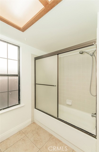 712 E Magill Avenue, Fresno CA: https://media.crmls.org/medias/595adad2-d321-453b-9a8b-c482584a9250.jpg