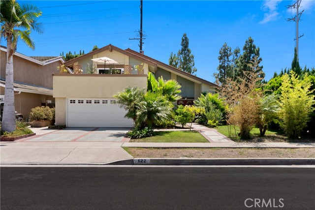 Detail Gallery Image 1 of 35 For 622 W Alpine Ave, Santa Ana,  CA 92707 - 5 Beds | 3 Baths