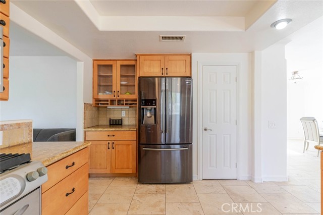 310 Susan Court, Palmdale CA: https://media.crmls.org/medias/595bbbe8-6cb2-4576-aaec-480b23a94065.jpg