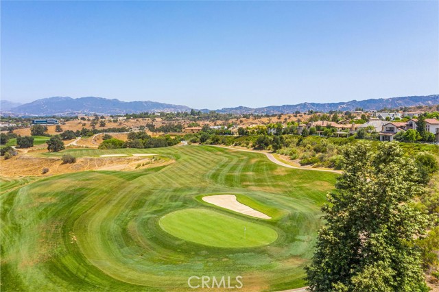 26941 Redwood Bluff Lane, Valencia CA: https://media.crmls.org/medias/595c5305-6b2a-4913-8644-20bf2e314fab.jpg