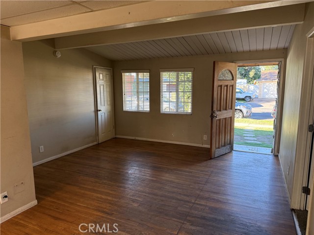 Detail Gallery Image 7 of 30 For 13836 Community St, Panorama City,  CA 91402 - 3 Beds | 2 Baths