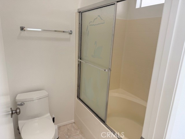 Detail Gallery Image 12 of 21 For 22312 Oxford Ln, Saugus,  CA 91350 - 4 Beds | 3 Baths