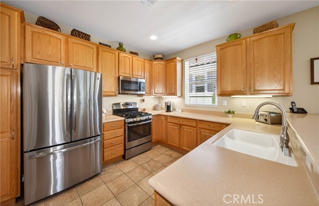 Detail Gallery Image 7 of 37 For 1760 Scottsdale, Beaumont,  CA 92223 - 2 Beds | 2 Baths