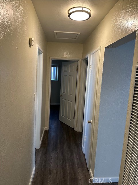 Detail Gallery Image 5 of 22 For 1512 W 103rd, Los Angeles,  CA 90047 - 4 Beds | 2 Baths