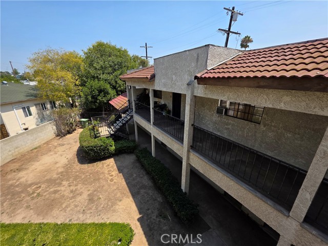 2121 El Paseo, Alhambra CA: https://media.crmls.org/medias/595d8b65-80d0-4bf7-8c20-739fd4afd8f5.jpg