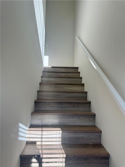 Detail Gallery Image 8 of 22 For 22309 Spanish Oak, Torrance,  CA 90502 - 4 Beds | 3/1 Baths