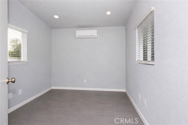 Detail Gallery Image 16 of 43 For 1584 Buckeye St, Highland,  CA 92346 - 4 Beds | 2 Baths