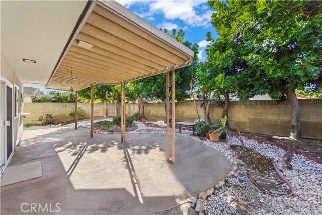 Detail Gallery Image 2 of 2 For 19715 Linda, Torrance,  CA 90503 - 4 Beds | 3 Baths