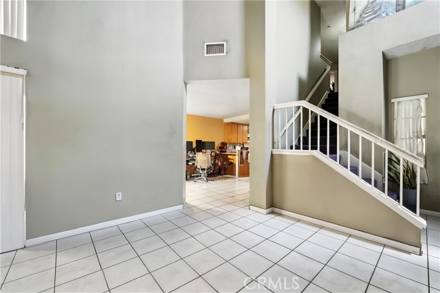 11394 Aqua Court, Fontana CA: https://media.crmls.org/medias/595f98d7-21e8-4170-9aac-cae1ba07986a.jpg