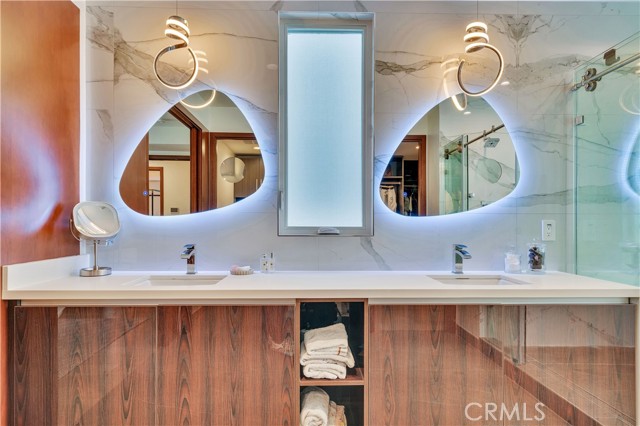 Detail Gallery Image 47 of 73 For 719 1st Pl, Hermosa Beach,  CA 90254 - 4 Beds | 4 Baths