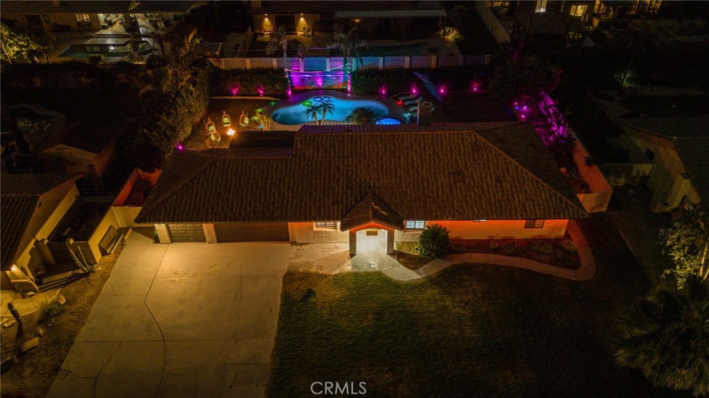 https://media.crmls.org/medias/5961104c-b8c0-4fe8-b746-931f0e8de6f5.jpg?preset=X-Large