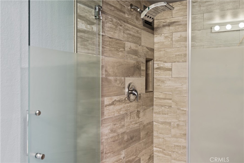 MLS #OC25156673 image #33