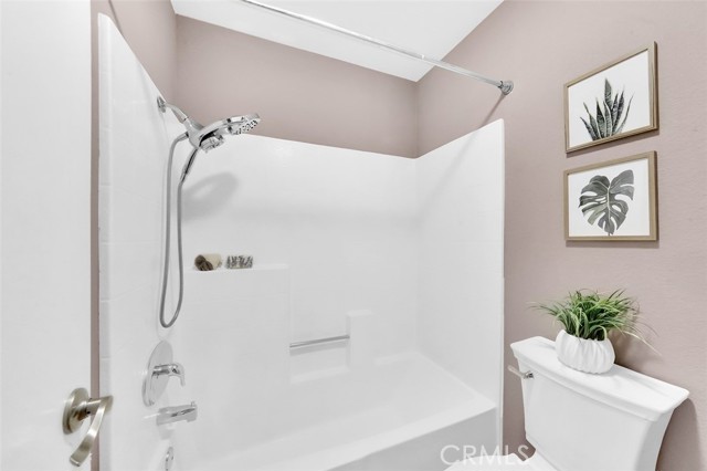 Detail Gallery Image 14 of 29 For 104 S Cross Creek #M, Orange,  CA 92869 - 1 Beds | 1 Baths