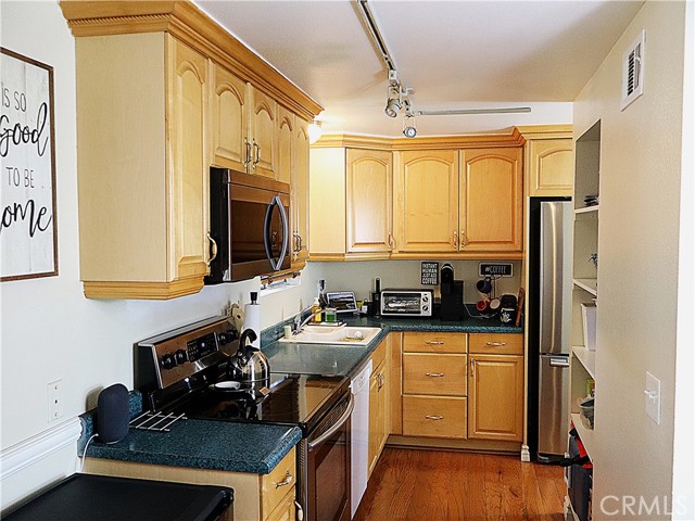 12835 10th Street, Chino CA: https://media.crmls.org/medias/5963f2c6-4665-49c5-9345-fcfa2551259f.jpg