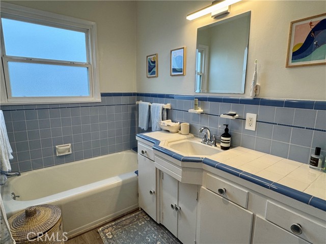 Detail Gallery Image 11 of 23 For 1021 9th St, Hermosa Beach,  CA 90254 - 3 Beds | 2 Baths