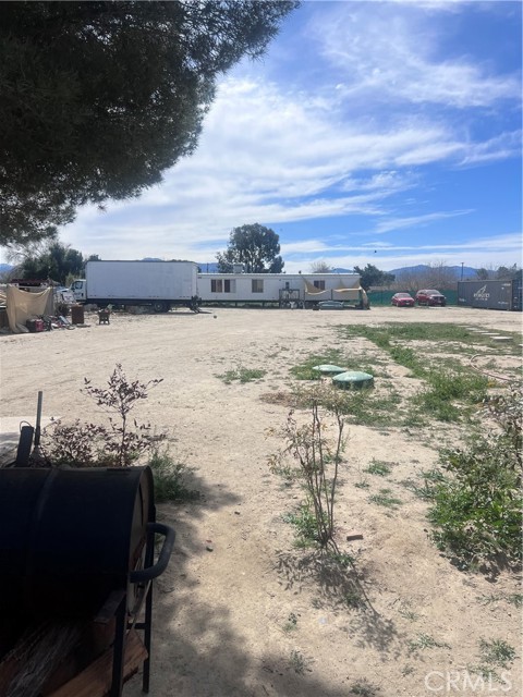 Detail Gallery Image 10 of 10 For 9722 E Avenue Q, Palmdale,  CA 93591 - 3 Beds | 2 Baths