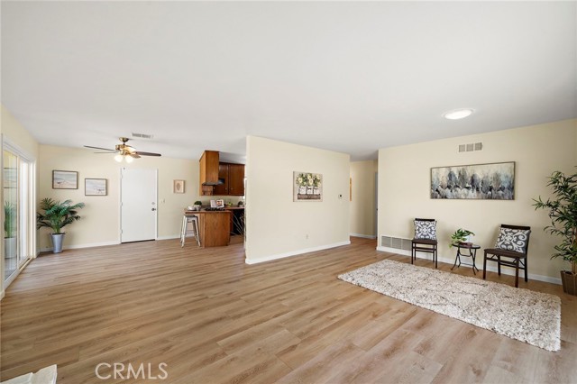 Detail Gallery Image 7 of 34 For 15001 Sussex Circle, Huntington Beach,  CA 92647 - 3 Beds | 2 Baths