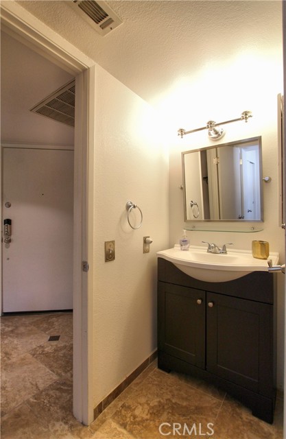 Image 13 for 5125 Waverly DR #B8