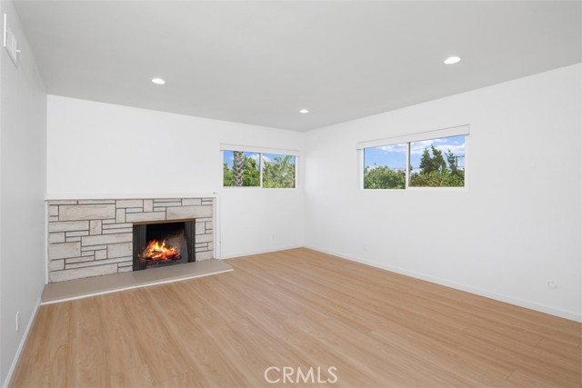 Detail Gallery Image 19 of 38 For 14012 Gershon Pl, Santa Ana,  CA 92705 - 3 Beds | 3 Baths