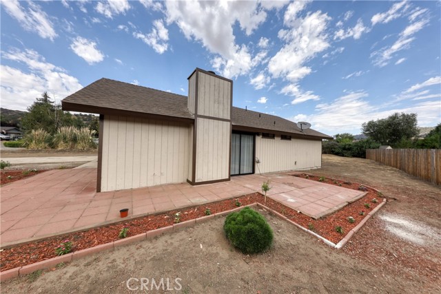 Detail Gallery Image 7 of 36 For 30001 Caddy Ln, Tehachapi,  CA 93561 - 3 Beds | 2 Baths