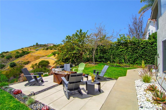 24574 Overland, West Hills CA: https://media.crmls.org/medias/59657491-2578-42c1-8d60-c69920281a64.jpg