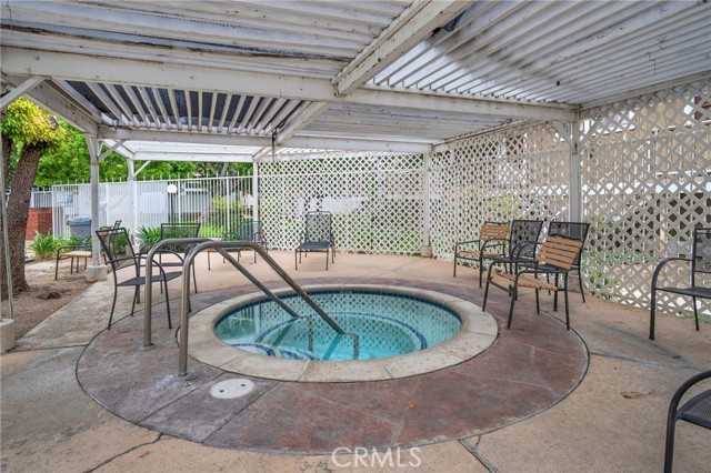 Detail Gallery Image 33 of 37 For 1925 Glenoaks Blvd Unit #100, San Fernando,  CA 91340 - 3 Beds | 2/1 Baths