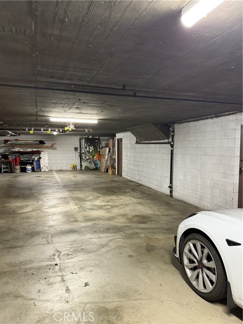 1224 S Saltair Avenue, Los Angeles CA: https://media.crmls.org/medias/59664902-66d1-4d2c-a379-09fc002c9ac8.jpg