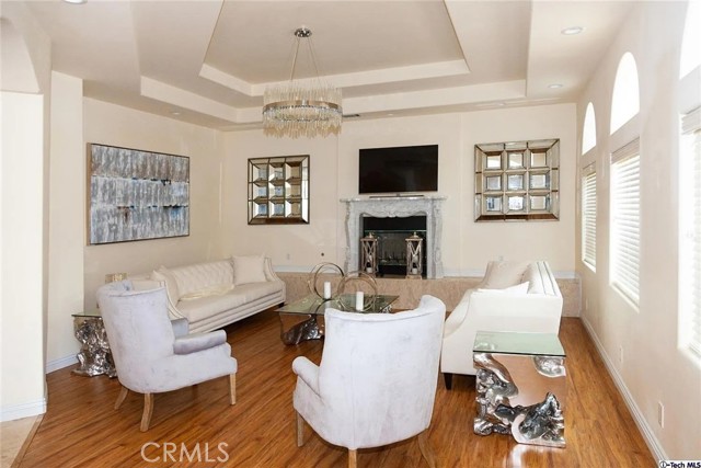 Detail Gallery Image 16 of 35 For 10062 Valley Circle Bld, Chatsworth,  CA 91311 - 7 Beds | 5 Baths