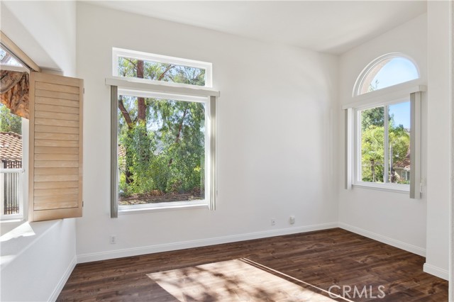 2660 Grandoaks Drive photo 5